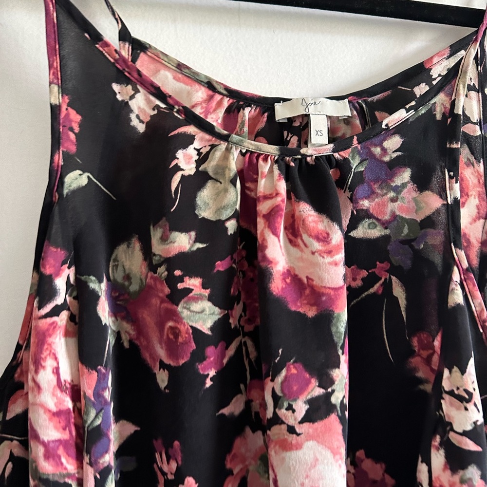 Joie Jilette Long Sleeve Floral Print Silk Cold Shoulder Top in Cavier Size XS - Picture 8 of 11